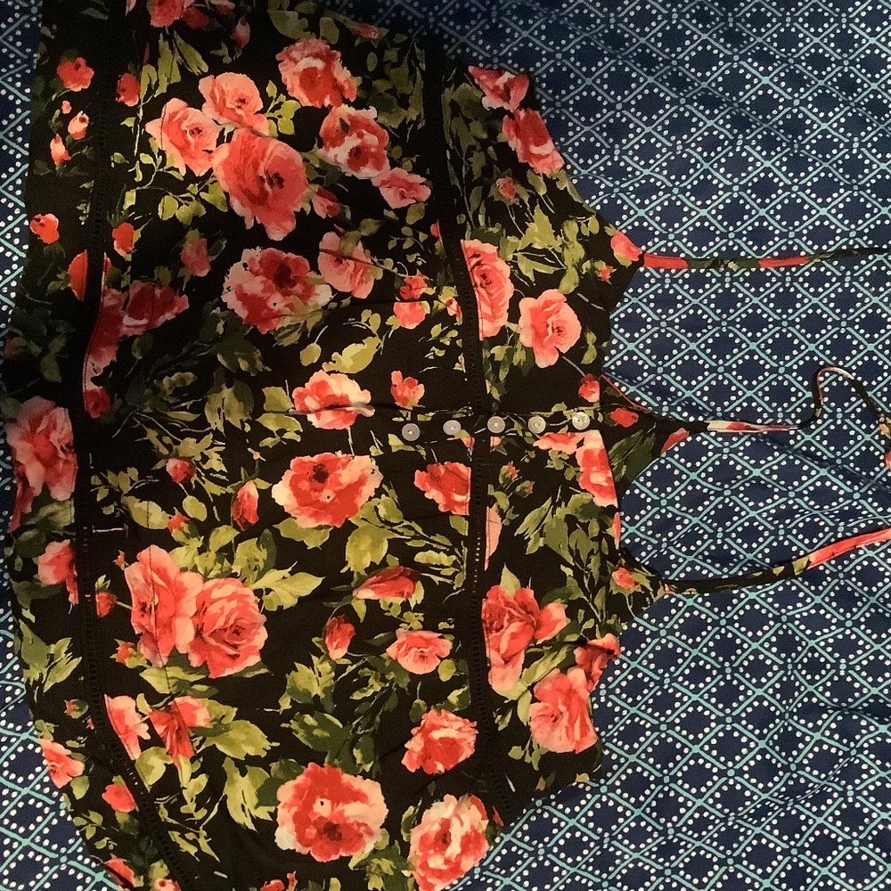 Black Floral Cropped Cami top